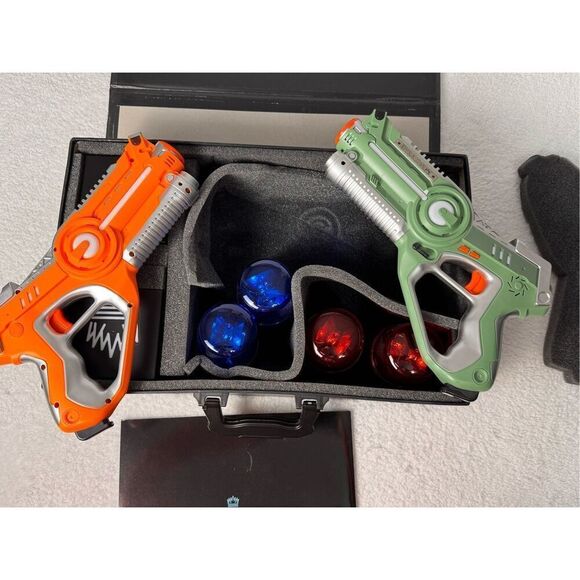 Dynasty Toys CAPTURE THE FLAG Laser Tag 2 Player Set Stealth Pack - Picture 3 of 13